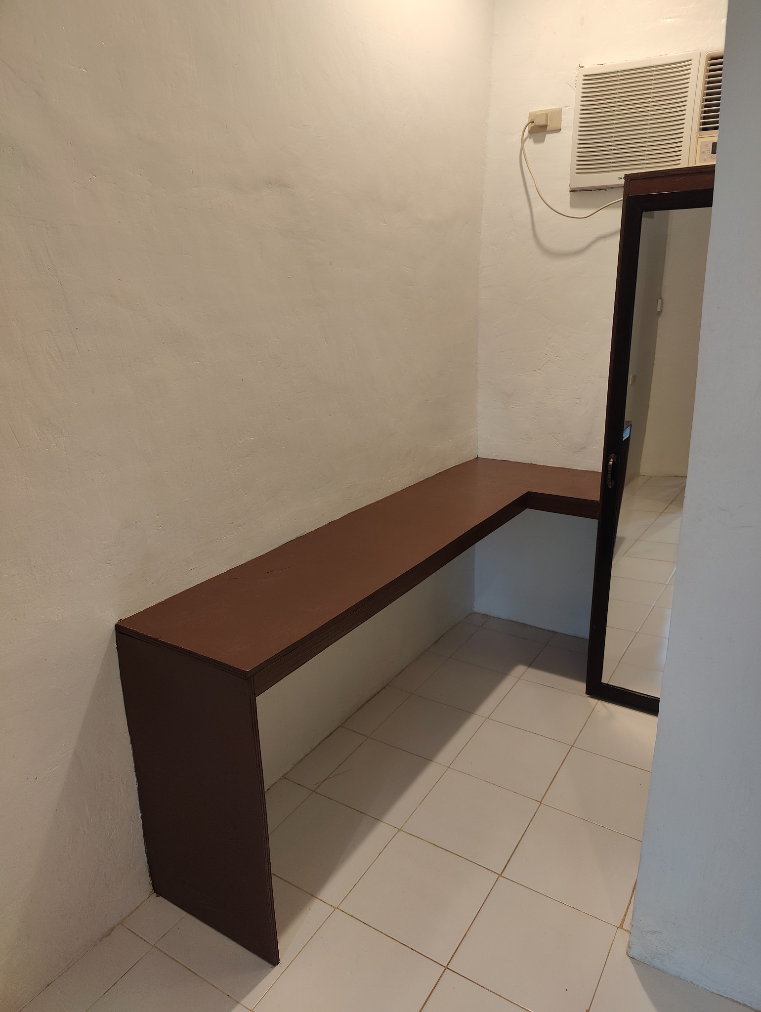 Mirror and counter space inside the room